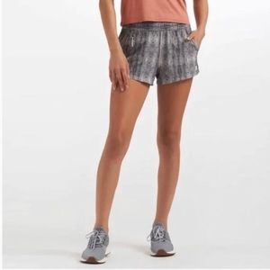 Vuori Dash Shorts Size M